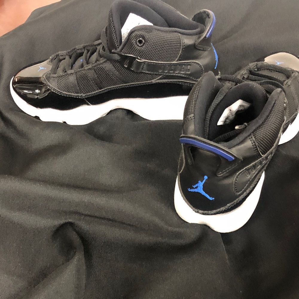 Nike Jordan 6 Rings Sz 3Y Space Jam-inspired